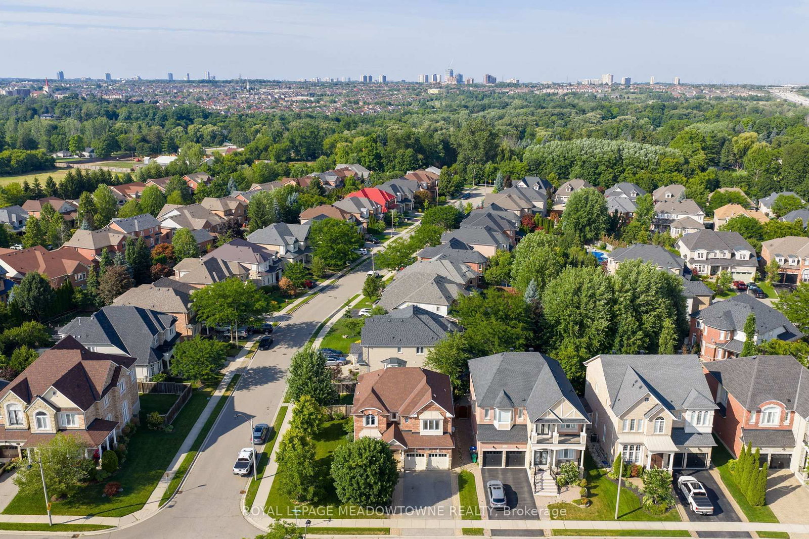 Detached House for sale at 9 Black Bear Trail, Brampton, Ontario, L6Y 5L2 - Bram West - MLS: W12931878