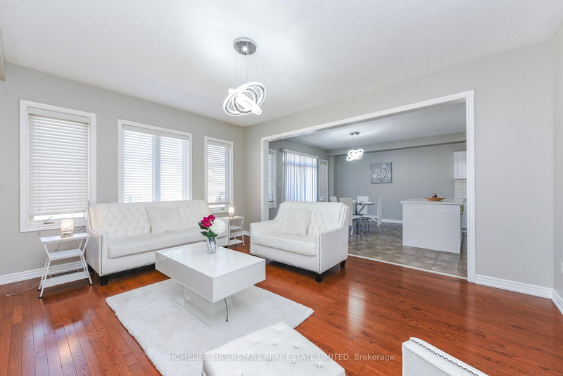 5 Amy Ave, Brampton, L6P 3L7 | Image 3