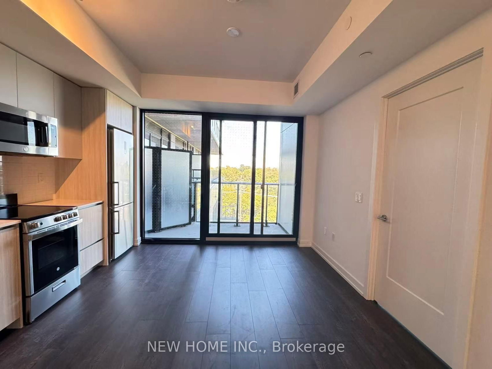 Condo for lease at 601-799 The Queensway, Toronto, Ontario, M8Z 0H3 - Stonegate-Queensway - MLS: W12931922