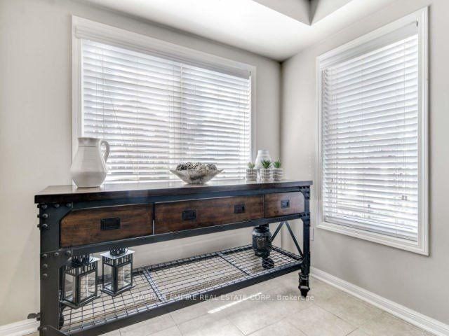 246 Septimus Heights • Milton, ON photo 10