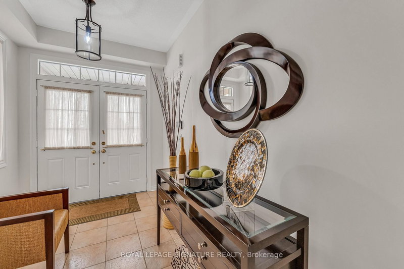 3319 Tacc Dr, Mississauga, L5M 0K4 | Image 3