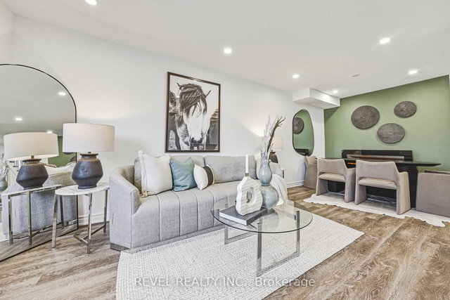 72 - 1588 South Parade Court