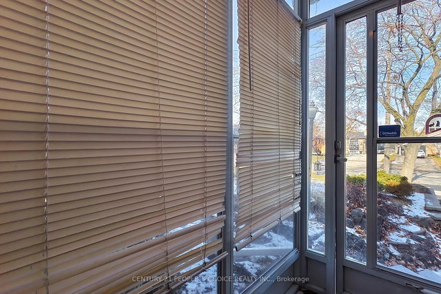 35 Westhumber Boulevard