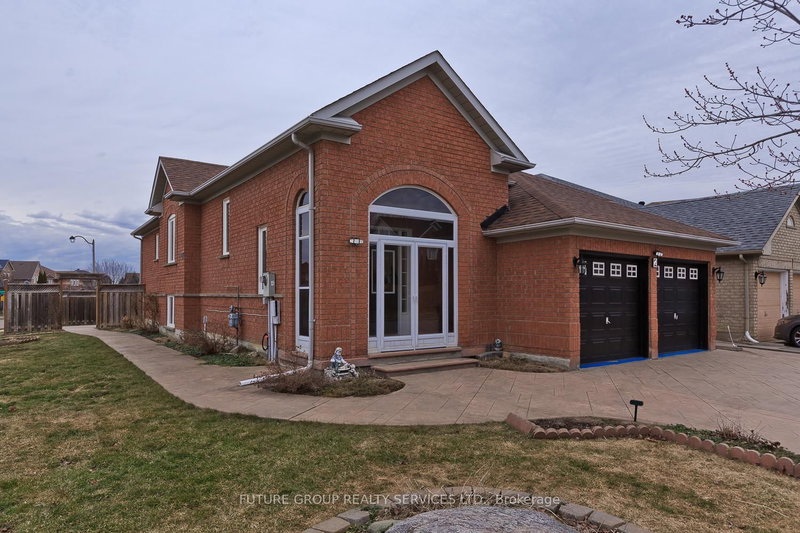 2 Willow Heights Crt N, Brampton, L6R 2S3 | Image 3