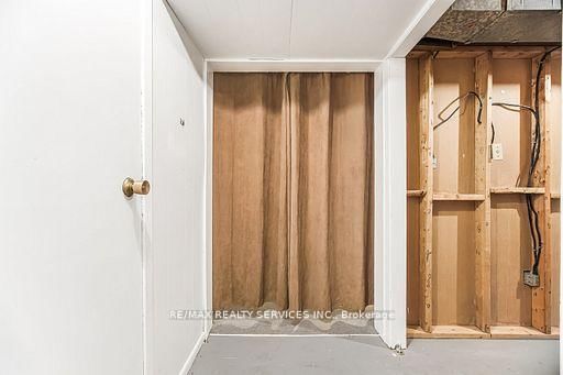 Townhouse for sale at 92-900 Central Park Drive, Brampton, Ontario, L6S 3J6 - Northgate - MLS: W12932368