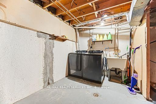 Townhouse for sale at 92-900 Central Park Drive, Brampton, Ontario, L6S 3J6 - Northgate - MLS: W12932368