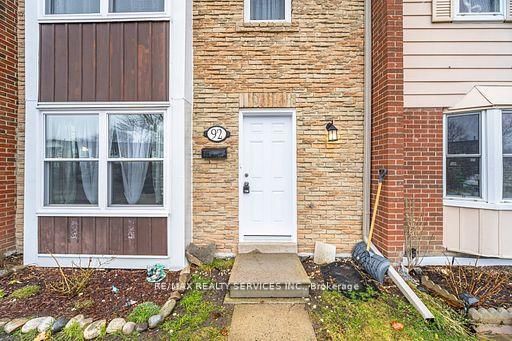 92 - 900 Central Park Drive