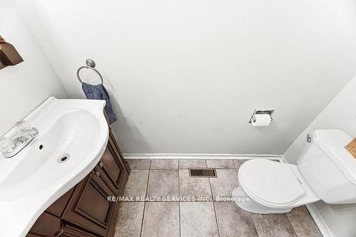 Townhouse for sale at 92-900 Central Park Drive, Brampton, Ontario, L6S 3J6 - Northgate - MLS: W12932368