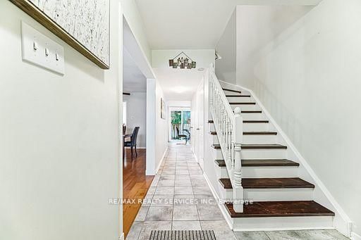 Townhouse for sale at 92-900 Central Park Drive, Brampton, Ontario, L6S 3J6 - Northgate - MLS: W12932368