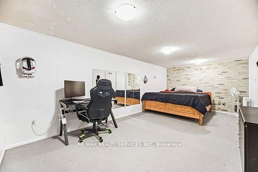 Townhouse for sale at 92-900 Central Park Drive, Brampton, Ontario, L6S 3J6 - Northgate - MLS: W12932368