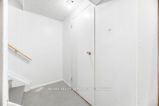 Townhouse for sale at 92-900 Central Park Drive, Brampton, Ontario, L6S 3J6 - Northgate - MLS: W12932368