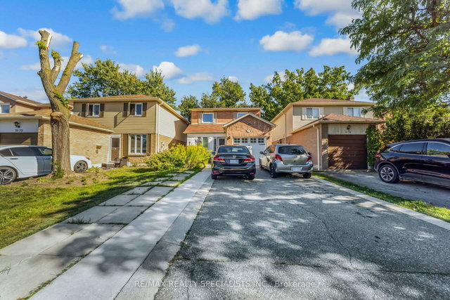 3176 Anderson Crescent