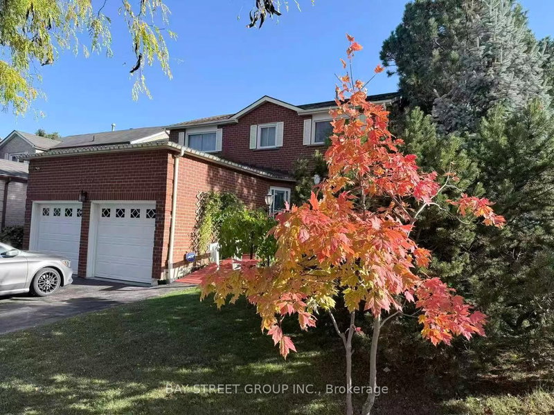 2554 Valencia Rd, Mississauga, L5N 4L6 | Image 2