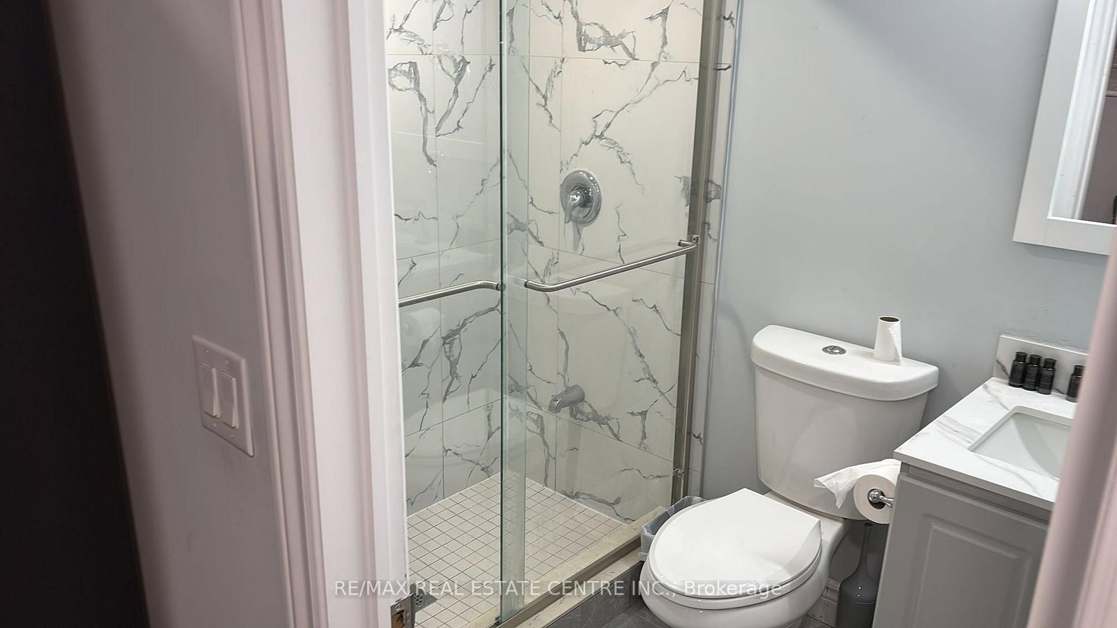 726 Dolby Crescent - Photo 21