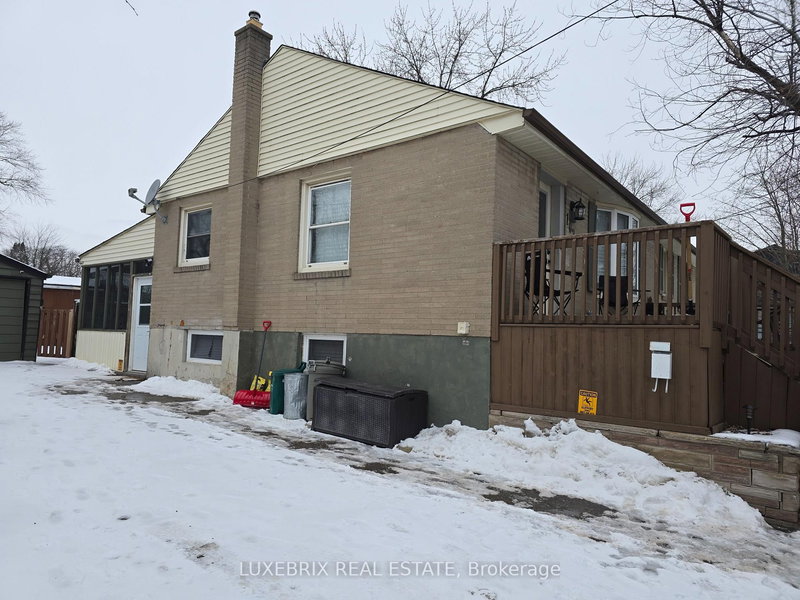 1025 Wayne Pl, Burlington, L7T 3R5 | Image 3