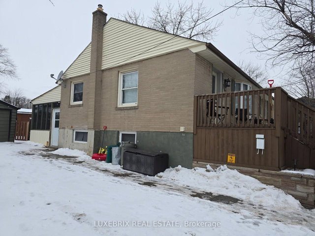 1025 Wayne Place