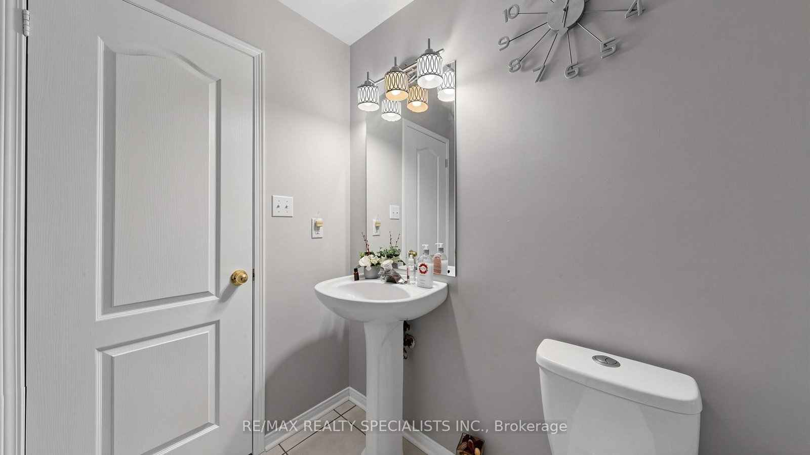 Detached House for sale at 193 Queen Mary Drive, Brampton, Ontario, L7A 1Y3 - Fletcher's Meadow - MLS: W12932964