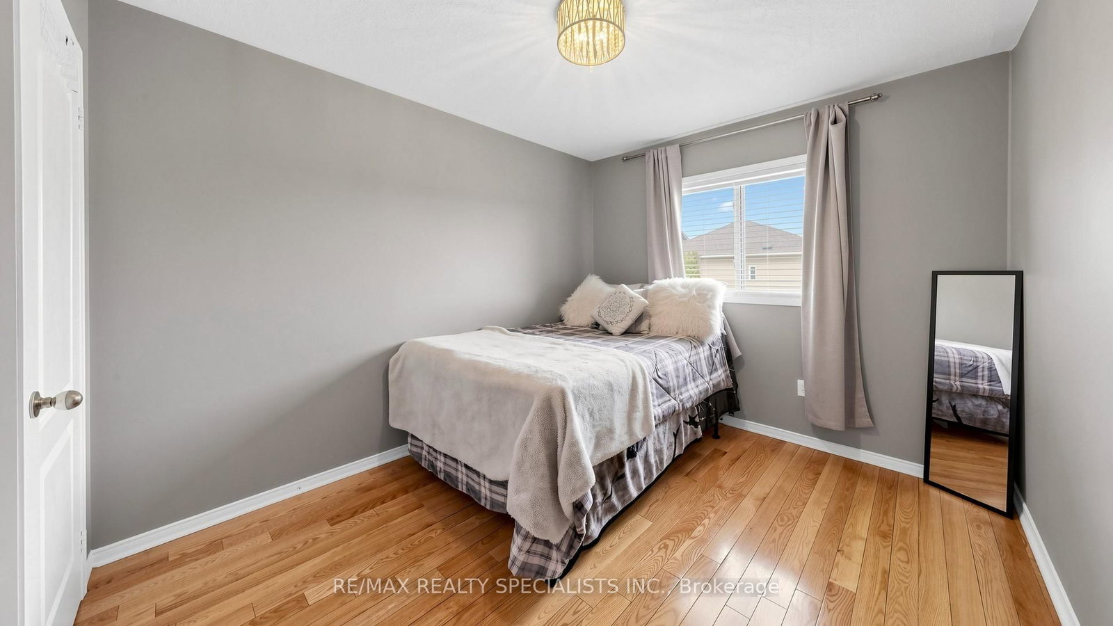 Detached House for sale at 193 Queen Mary Drive, Brampton, Ontario, L7A 1Y3 - Fletcher's Meadow - MLS: W12932964