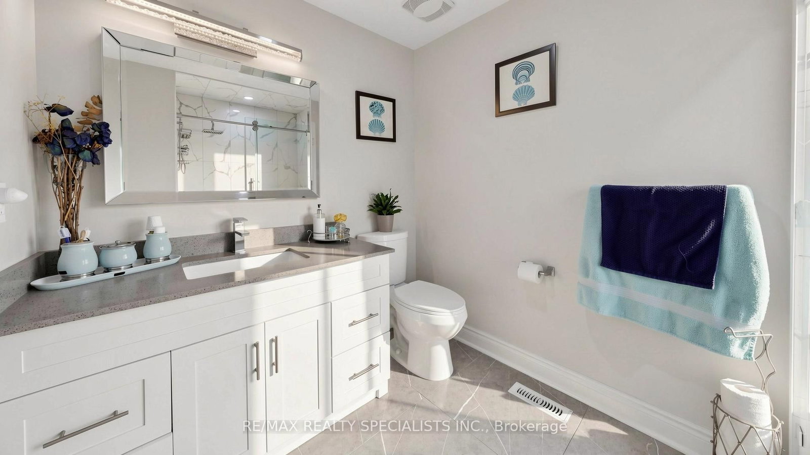 Detached House for sale at 193 Queen Mary Drive, Brampton, Ontario, L7A 1Y3 - Fletcher's Meadow - MLS: W12932964