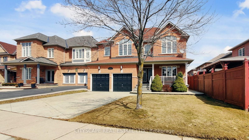 7 Yellow Avens Blvd, Brampton, L6R 0K5 | Image 2