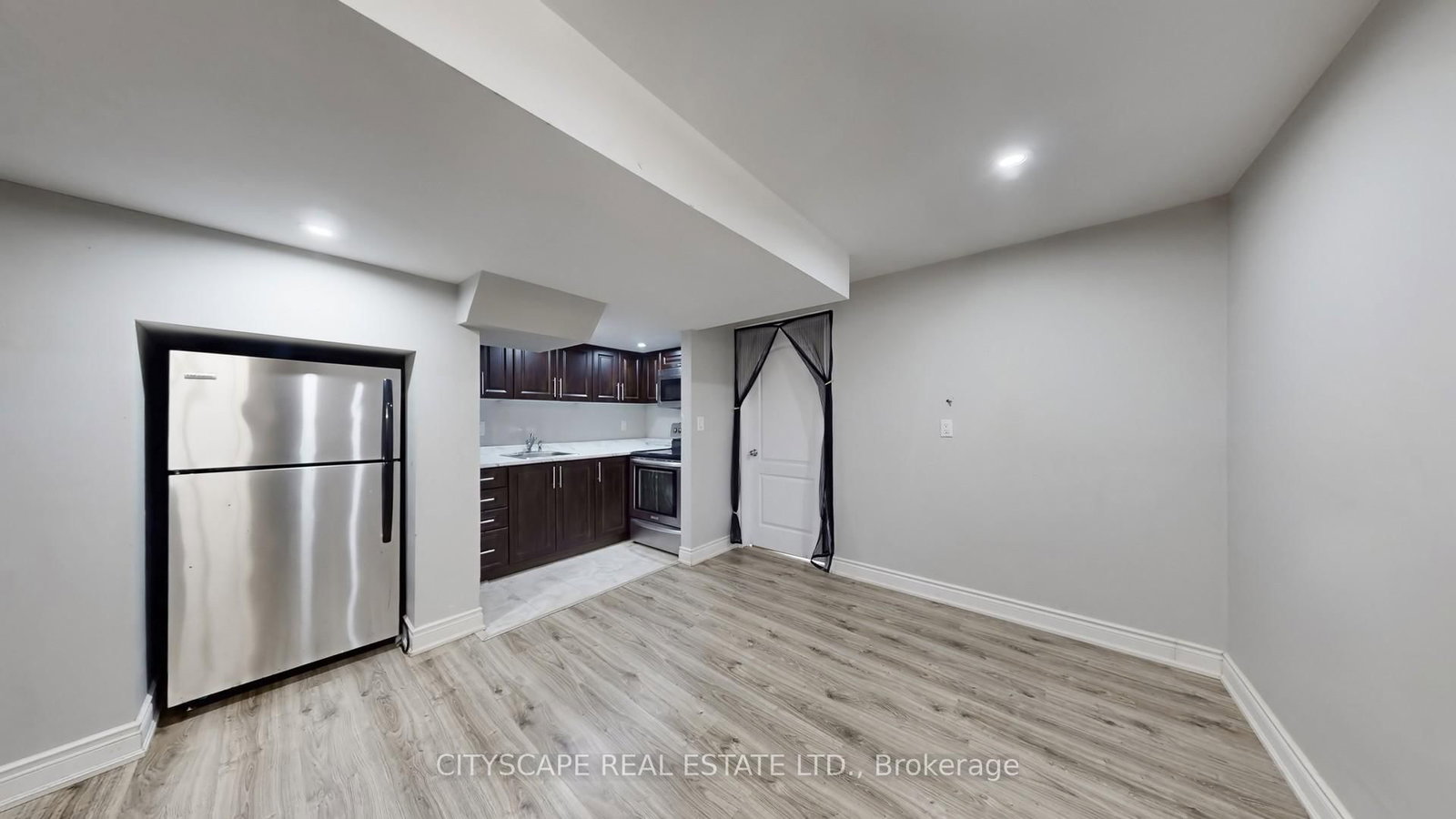 Detached House for sale at 7 Yellow Avens Boulevard, Brampton, Ontario, L6R 0K5 - Sandringham-Wellington - MLS: W12933042