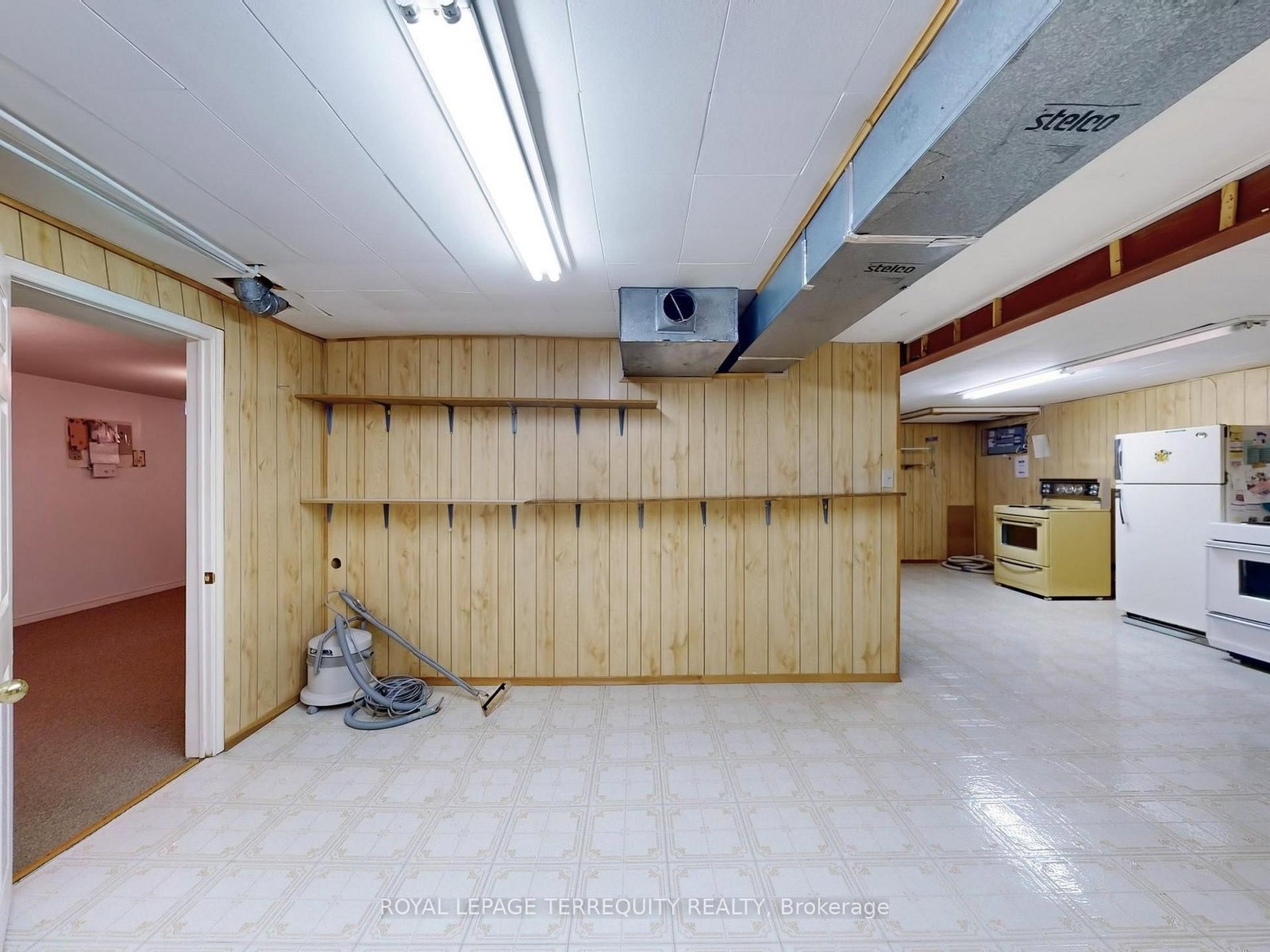 Detached House for sale at 4 Mowat Court, Brampton, Ontario, L6Z 3E6 - Heart Lake East - MLS: W12933100