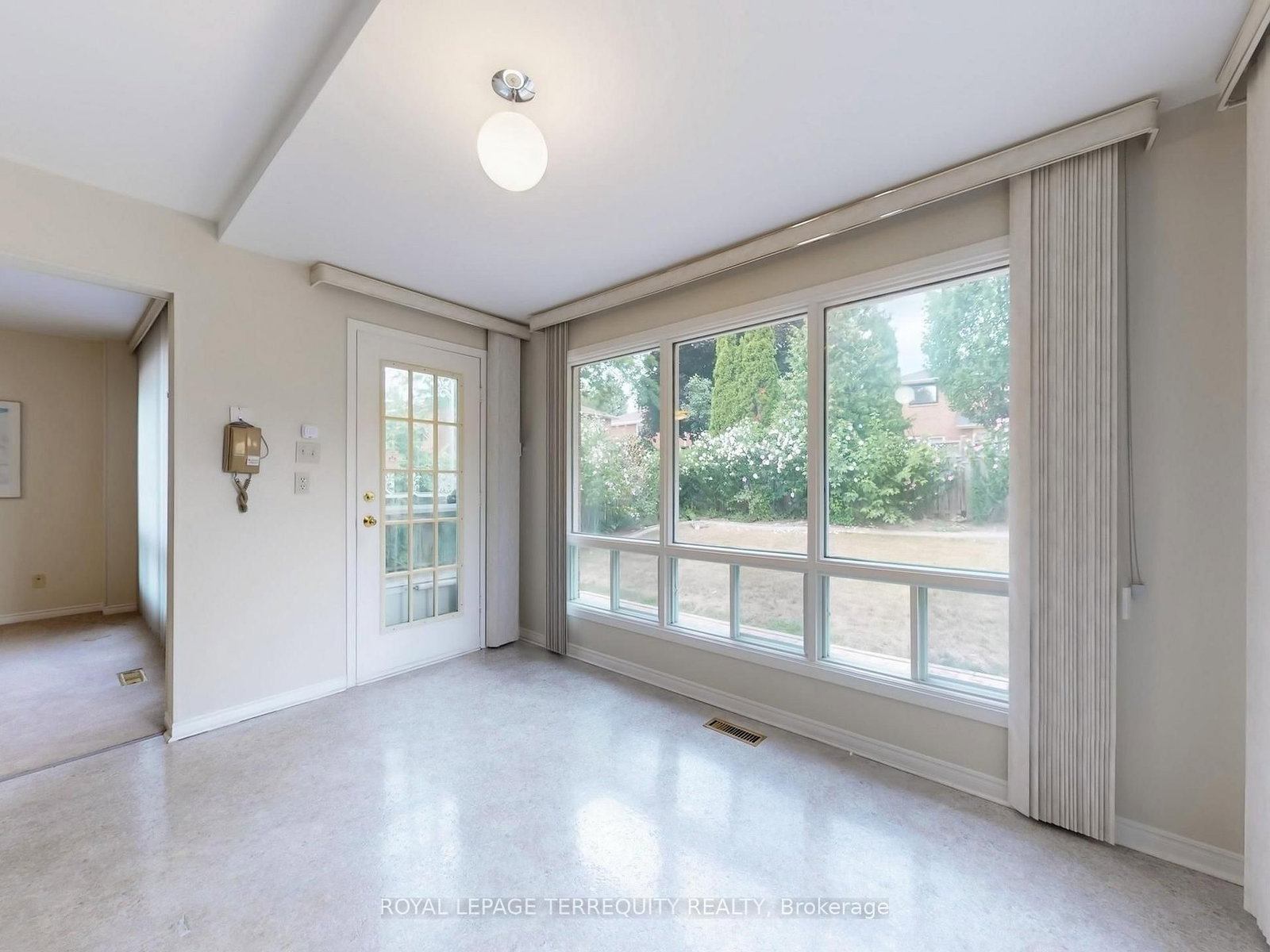 Detached House for sale at 4 Mowat Court, Brampton, Ontario, L6Z 3E6 - Heart Lake East - MLS: W12933100