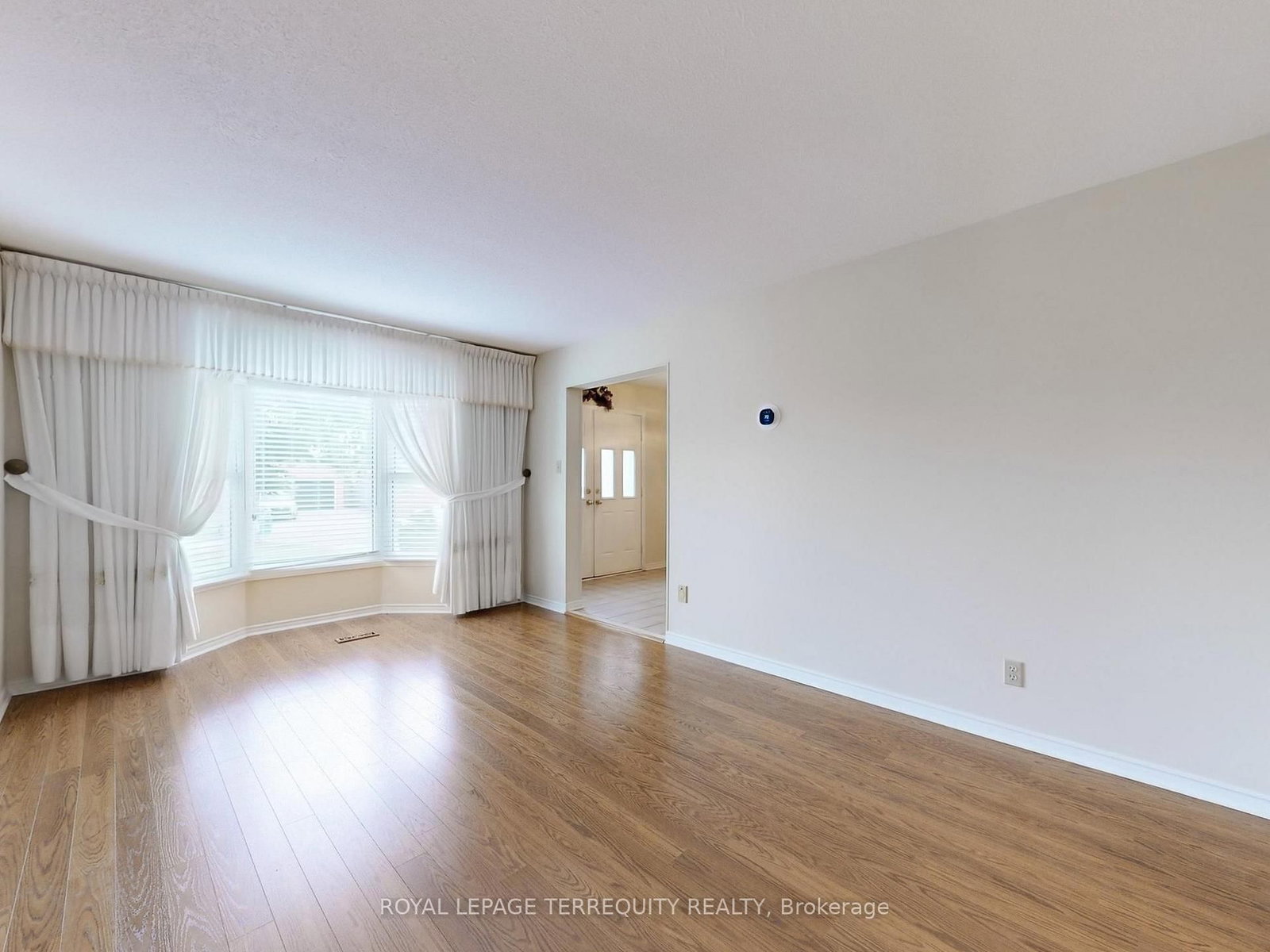 Detached House for sale at 4 Mowat Court, Brampton, Ontario, L6Z 3E6 - Heart Lake East - MLS: W12933100