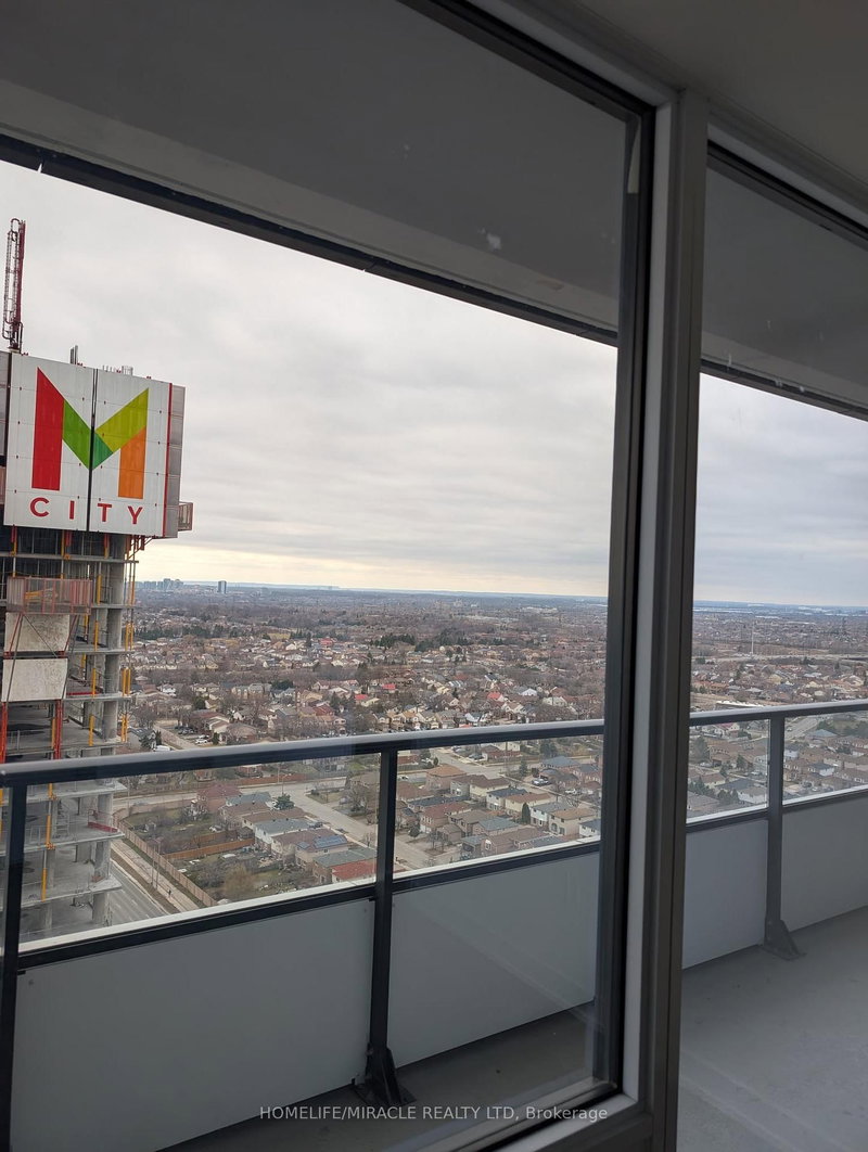 home for lease on 2312-448 Burnhamthorpe Road