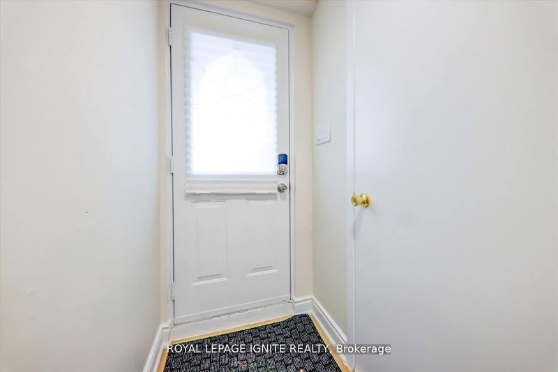 Bsmt - 4023 Bishopstoke Lane, Mississauga, L4Z 1H9 | Image 3