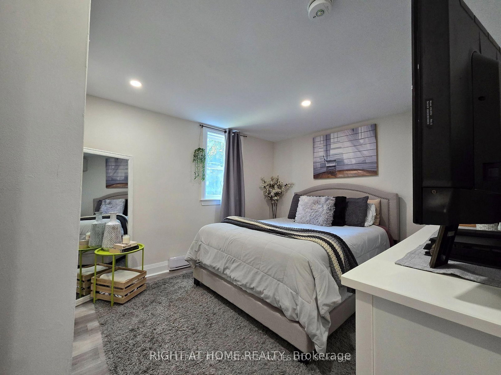 18 Ewing Street, Unit 2 - Photo 12