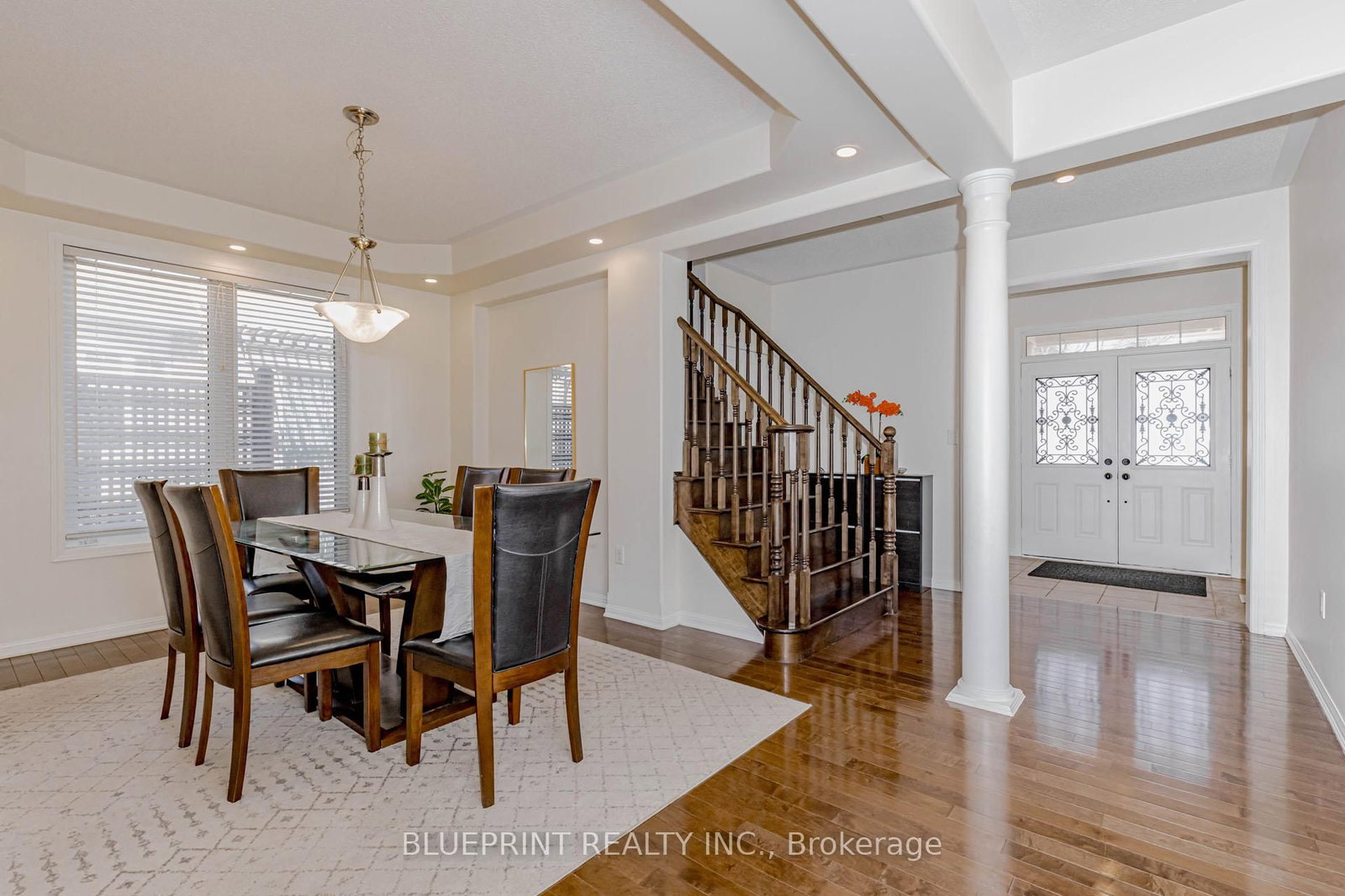 Detached House for sale at 649 Brothers Crescent, Milton, Ontario, L9T 0A6 - Coates - MLS: W12933438