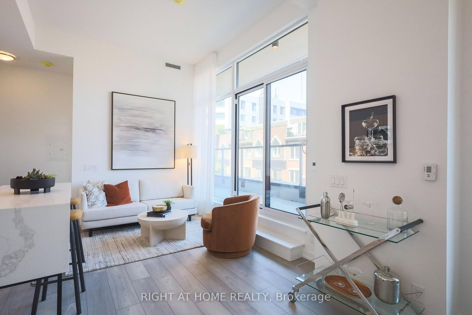285 Dufferin Street • #204 • Toronto, ON photo 11