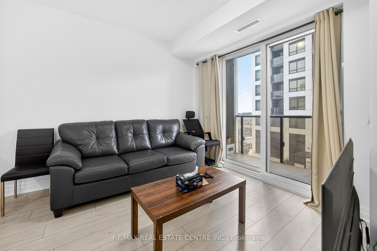 Condo for sale at 610-30 Elm Drive, Mississauga, Ontario, L5B 0N6 - Fairview - MLS: W12933540