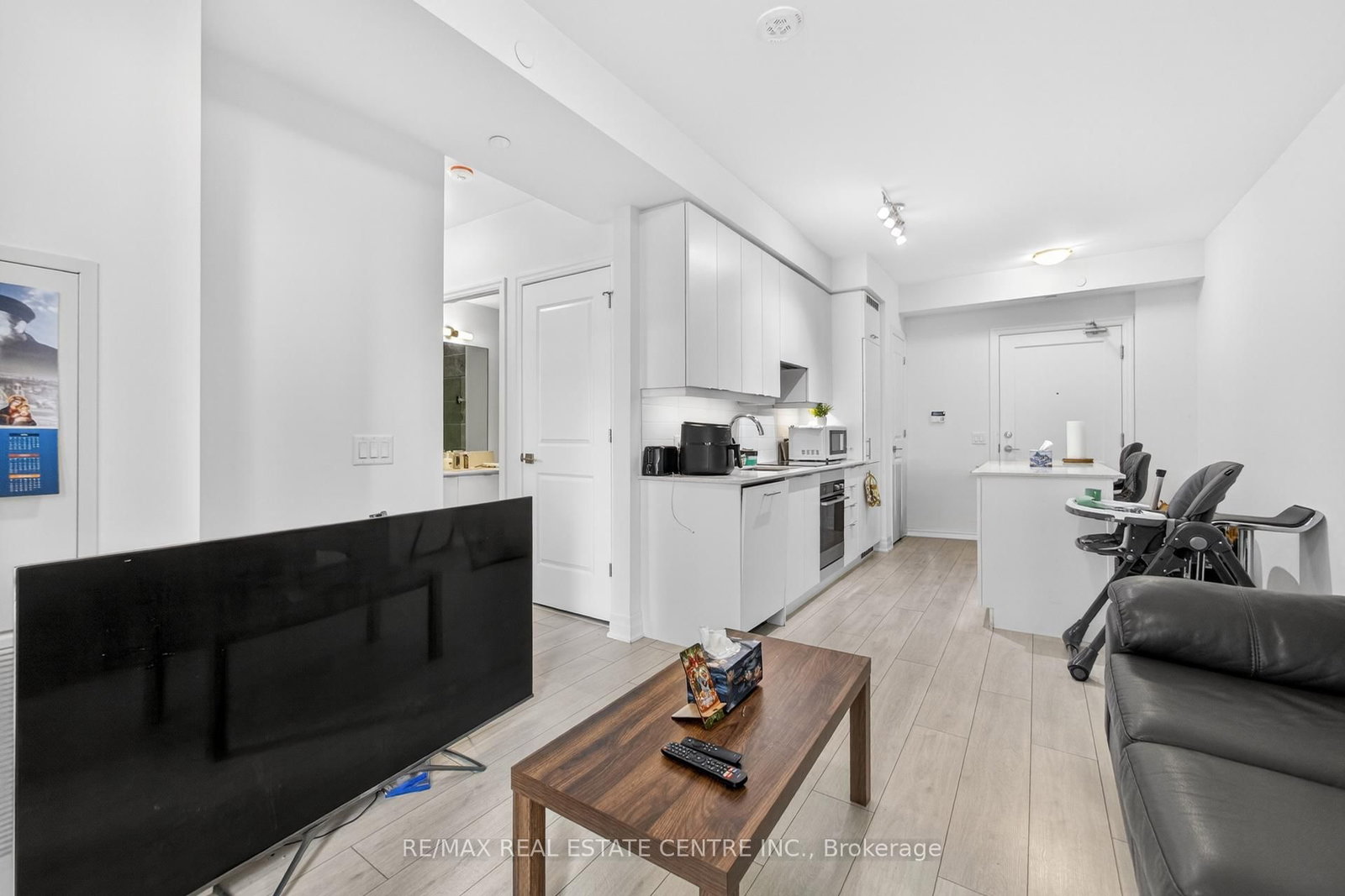 Condo for sale at 610-30 Elm Drive, Mississauga, Ontario, L5B 0N6 - Fairview - MLS: W12933540