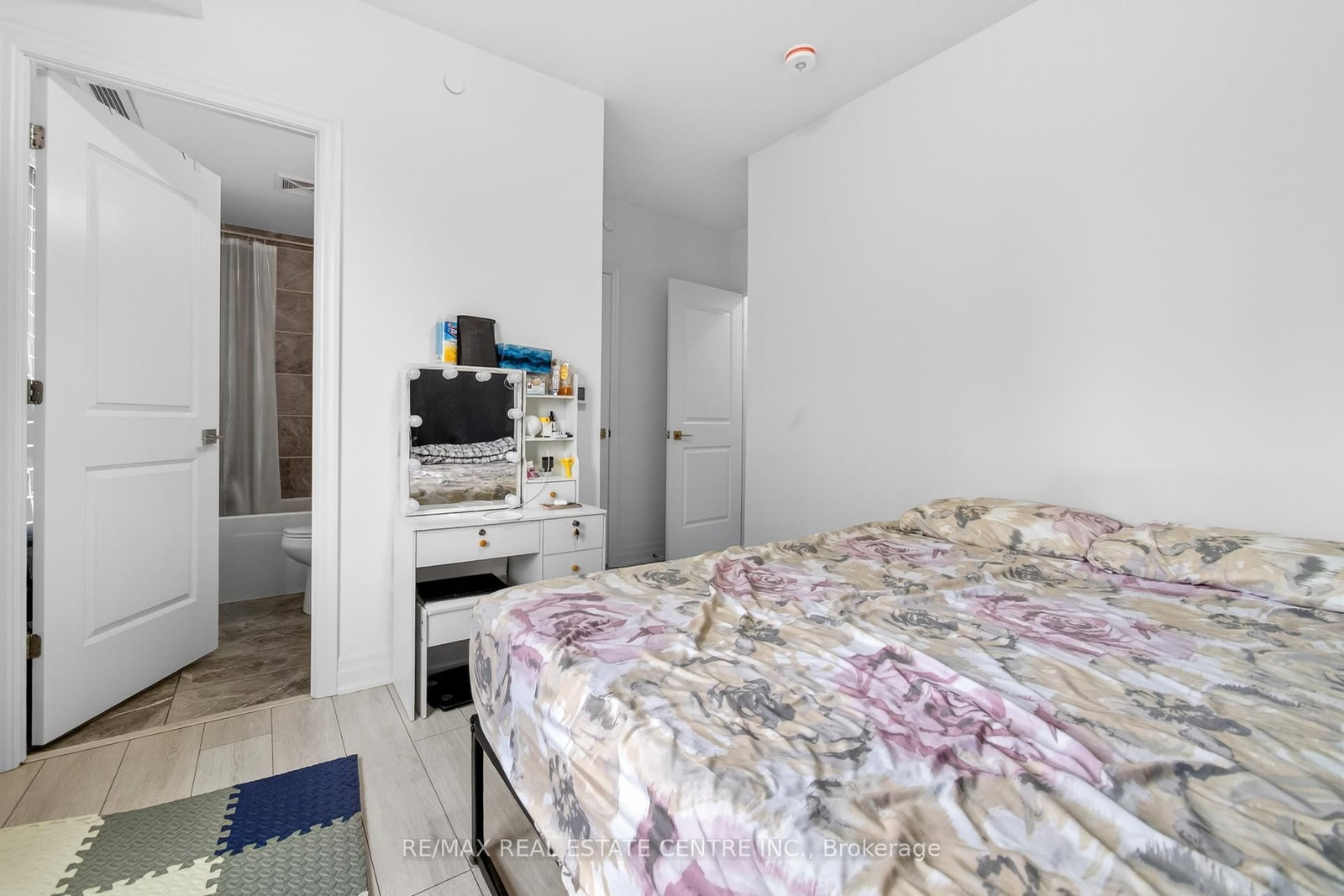 Condo for sale at 610-30 Elm Drive, Mississauga, Ontario, L5B 0N6 - Fairview - MLS: W12933540