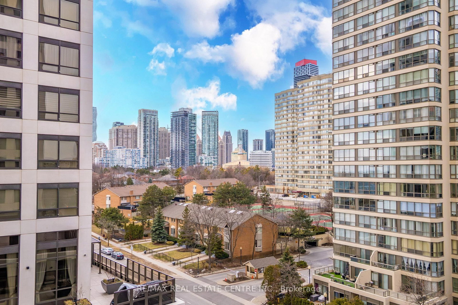 Condo for sale at 610-30 Elm Drive, Mississauga, Ontario, L5B 0N6 - Fairview - MLS: W12933540