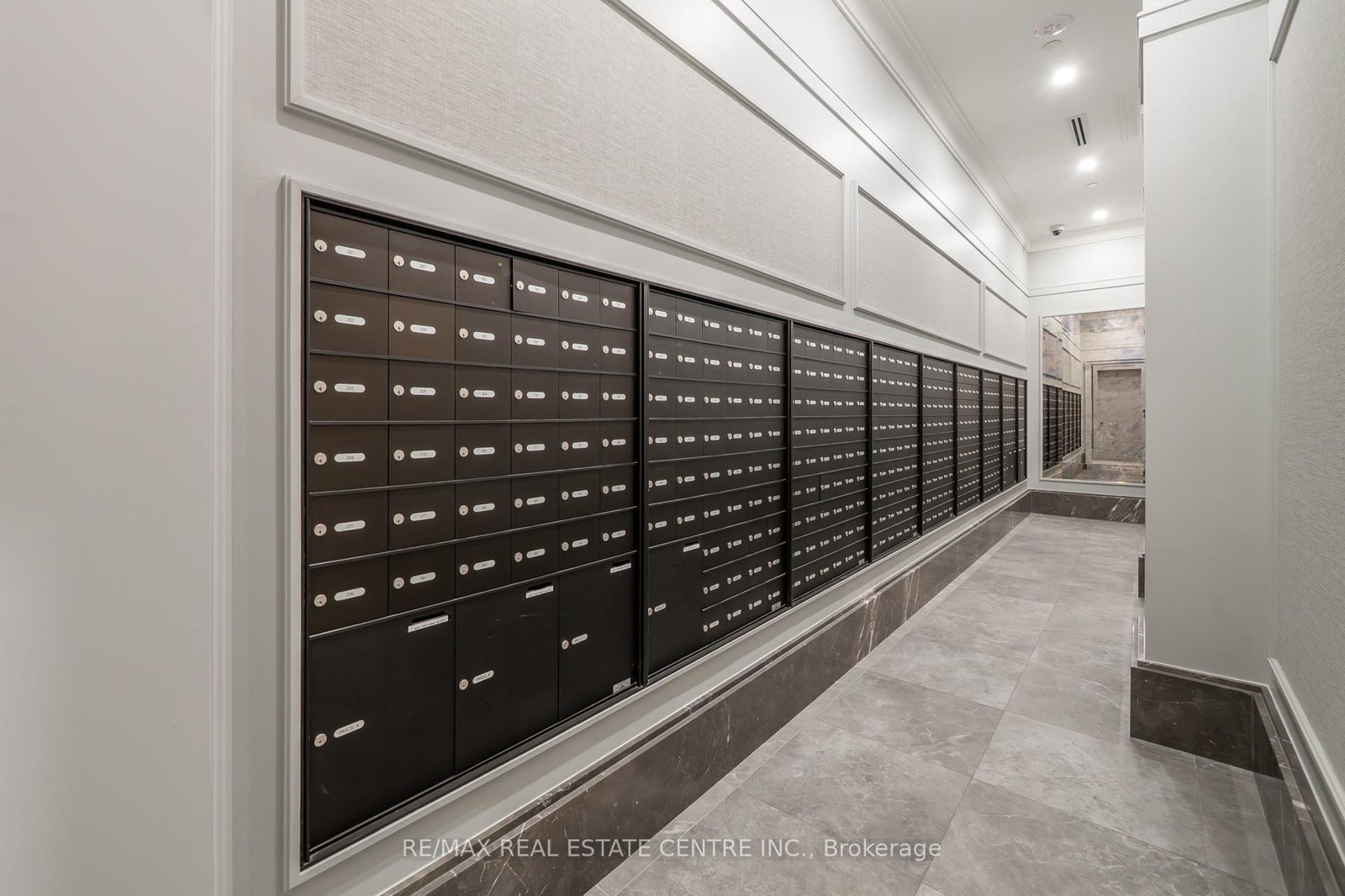 Condo for sale at 610-30 Elm Drive, Mississauga, Ontario, L5B 0N6 - Fairview - MLS: W12933540