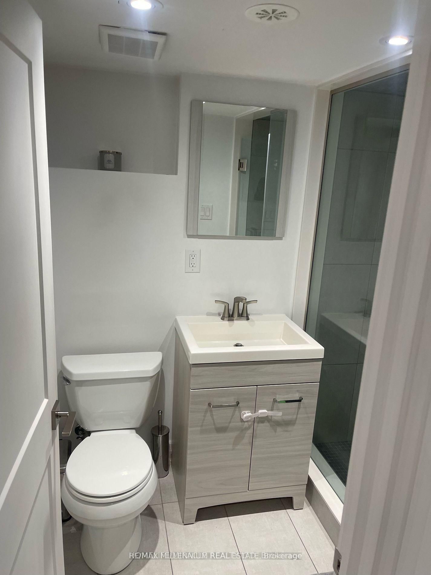 267 Symington (bsmt) Avenue - Photo 10