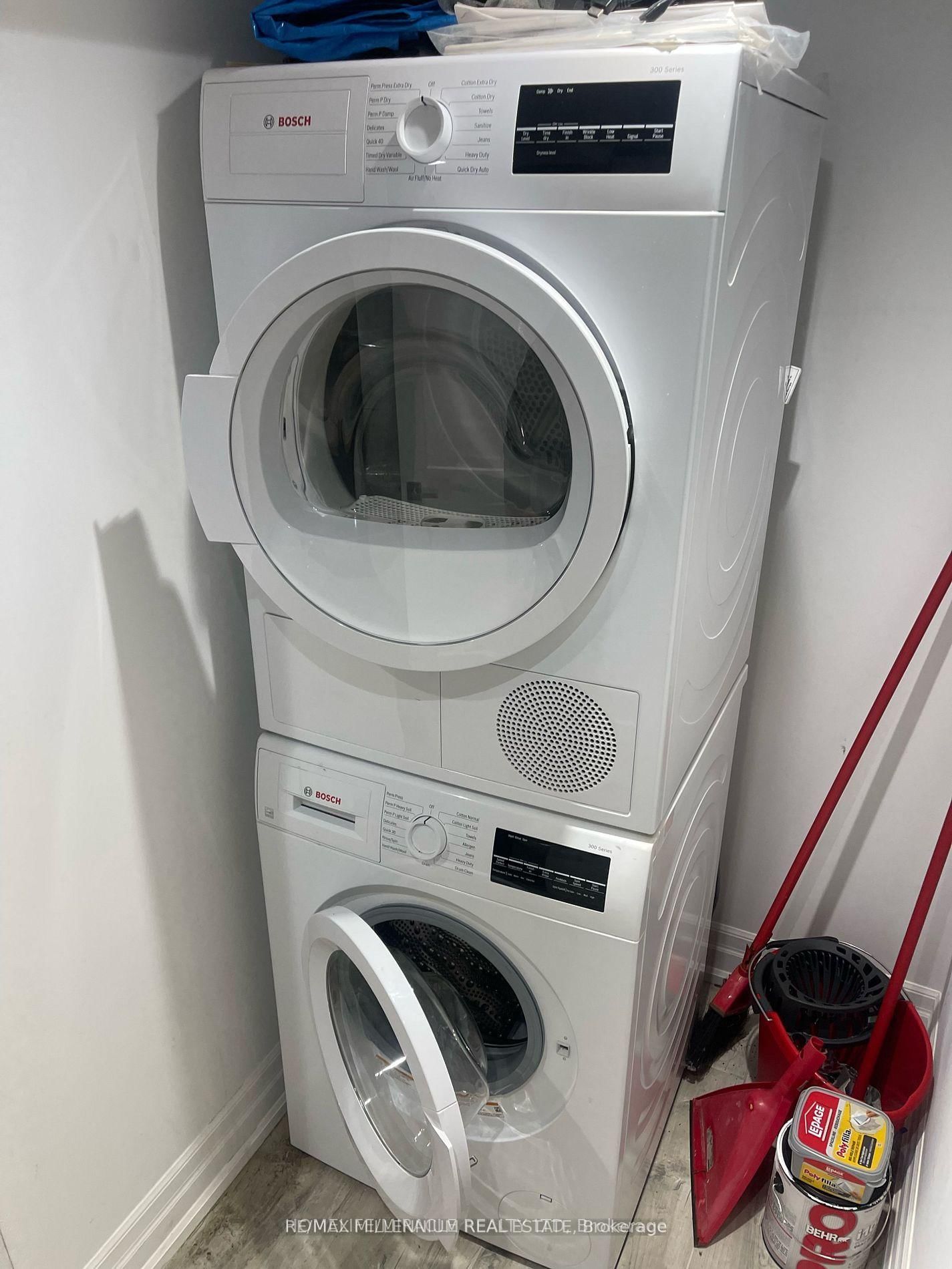 267 Symington (bsmt) Avenue - Photo 11