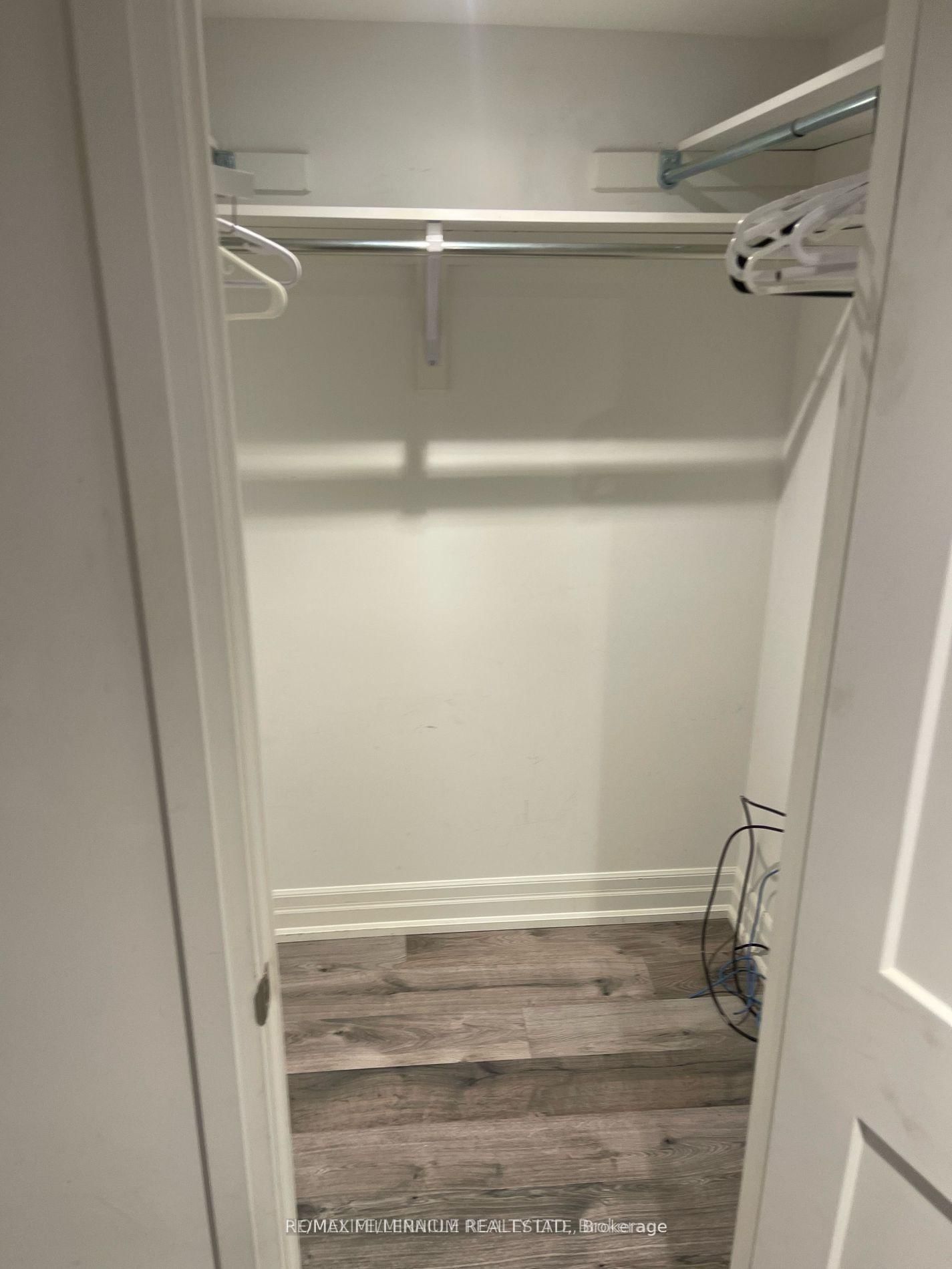 267 Symington (bsmt) Avenue - Photo 7