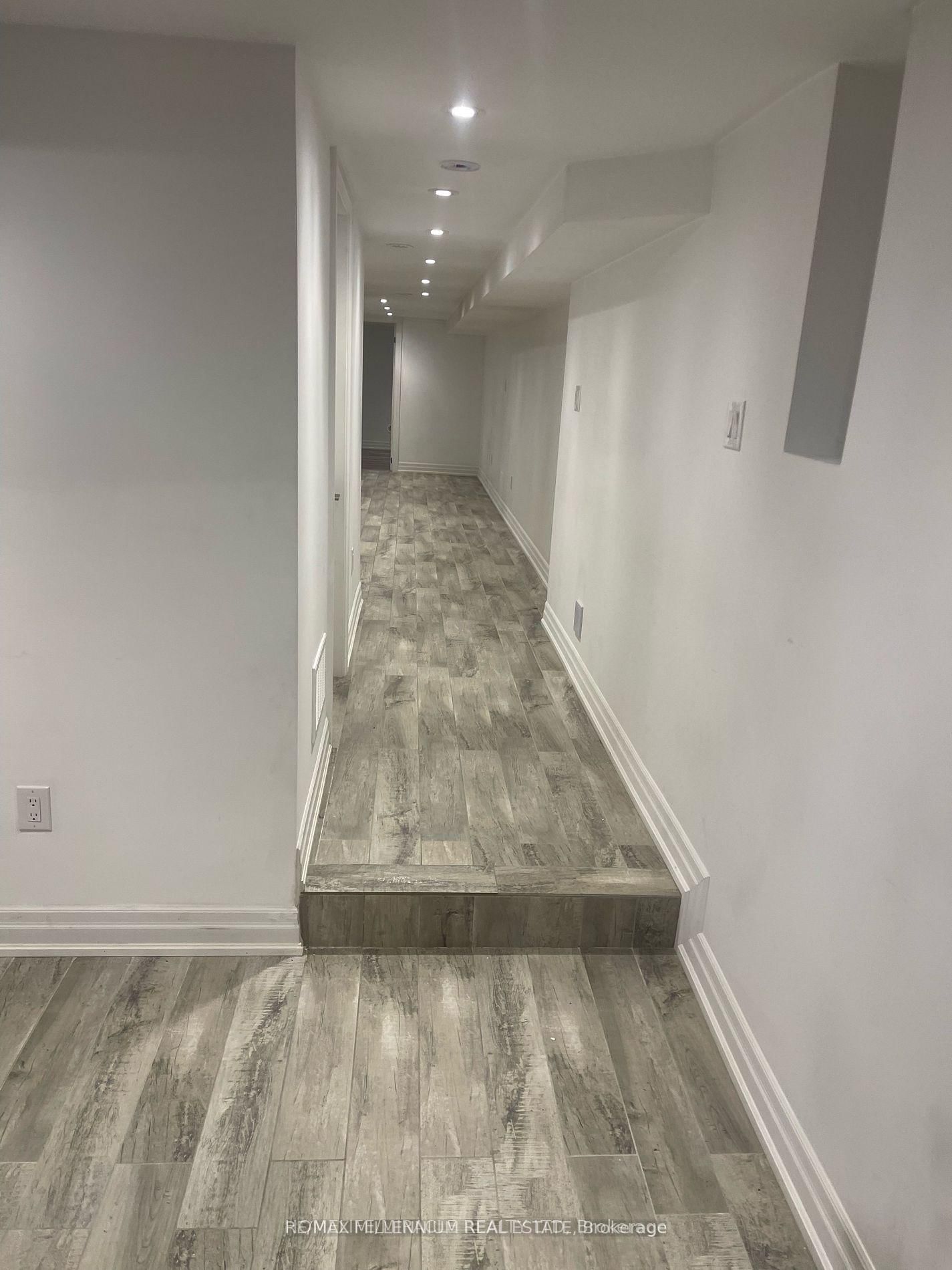 267 Symington (bsmt) Avenue - Photo 8