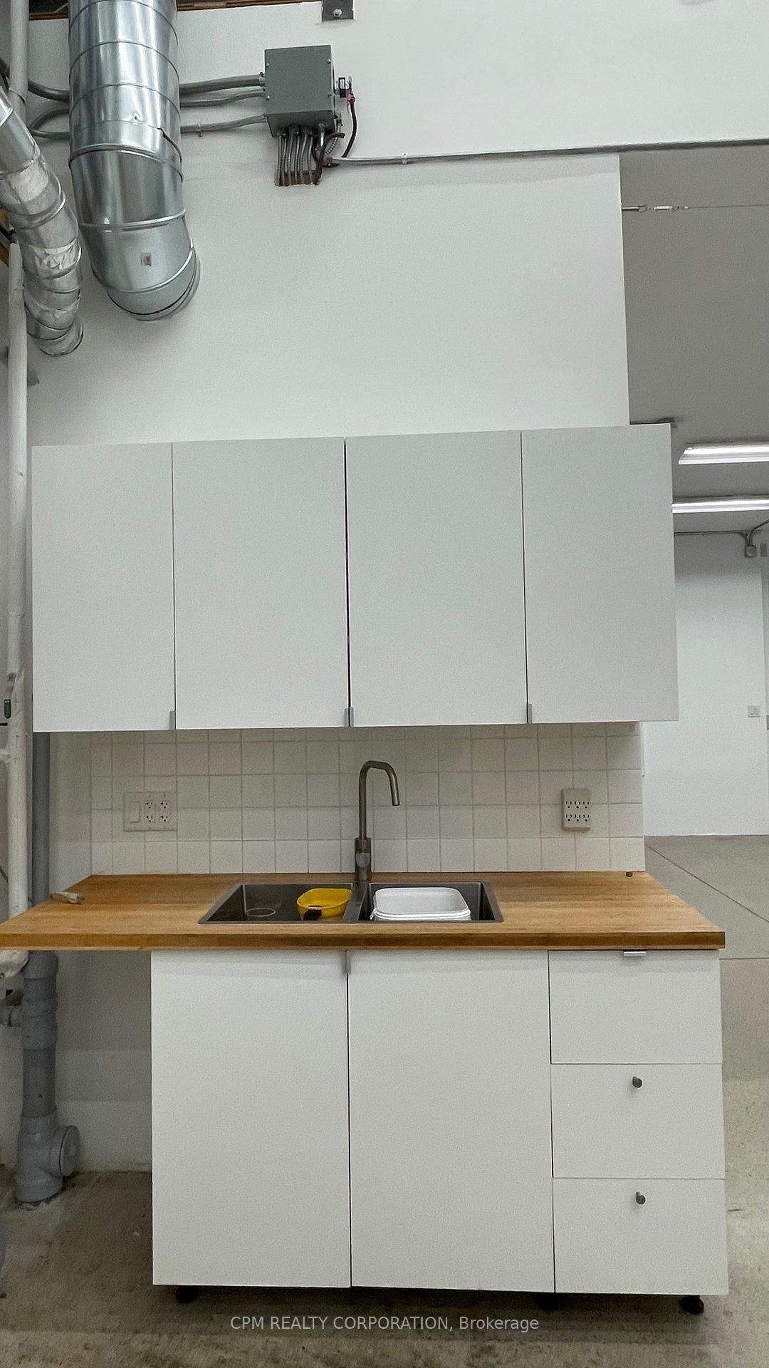 195 Norseman Street, Unit 4 - Photo 14