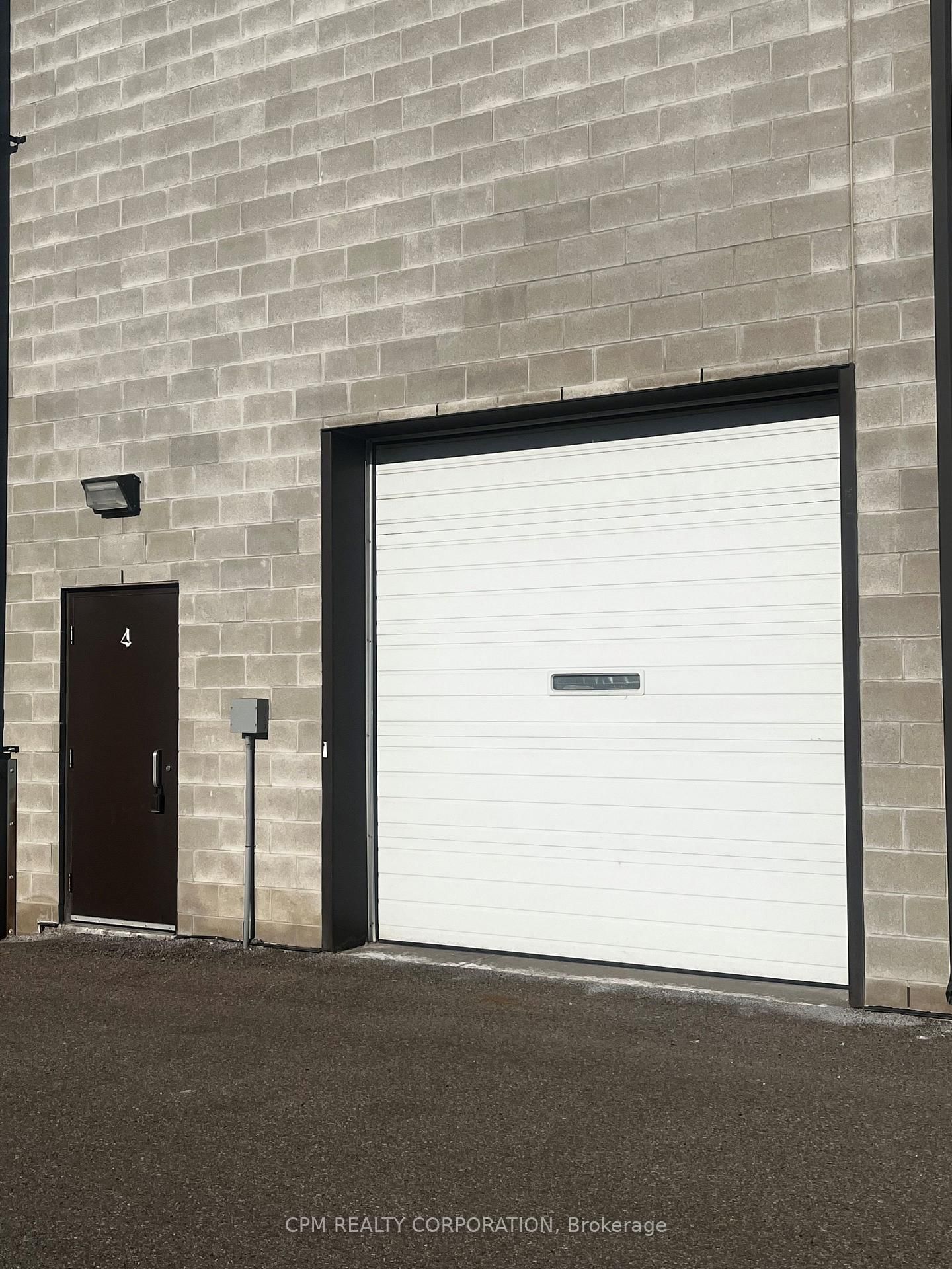 195 Norseman Street, Unit 4 - Photo 16