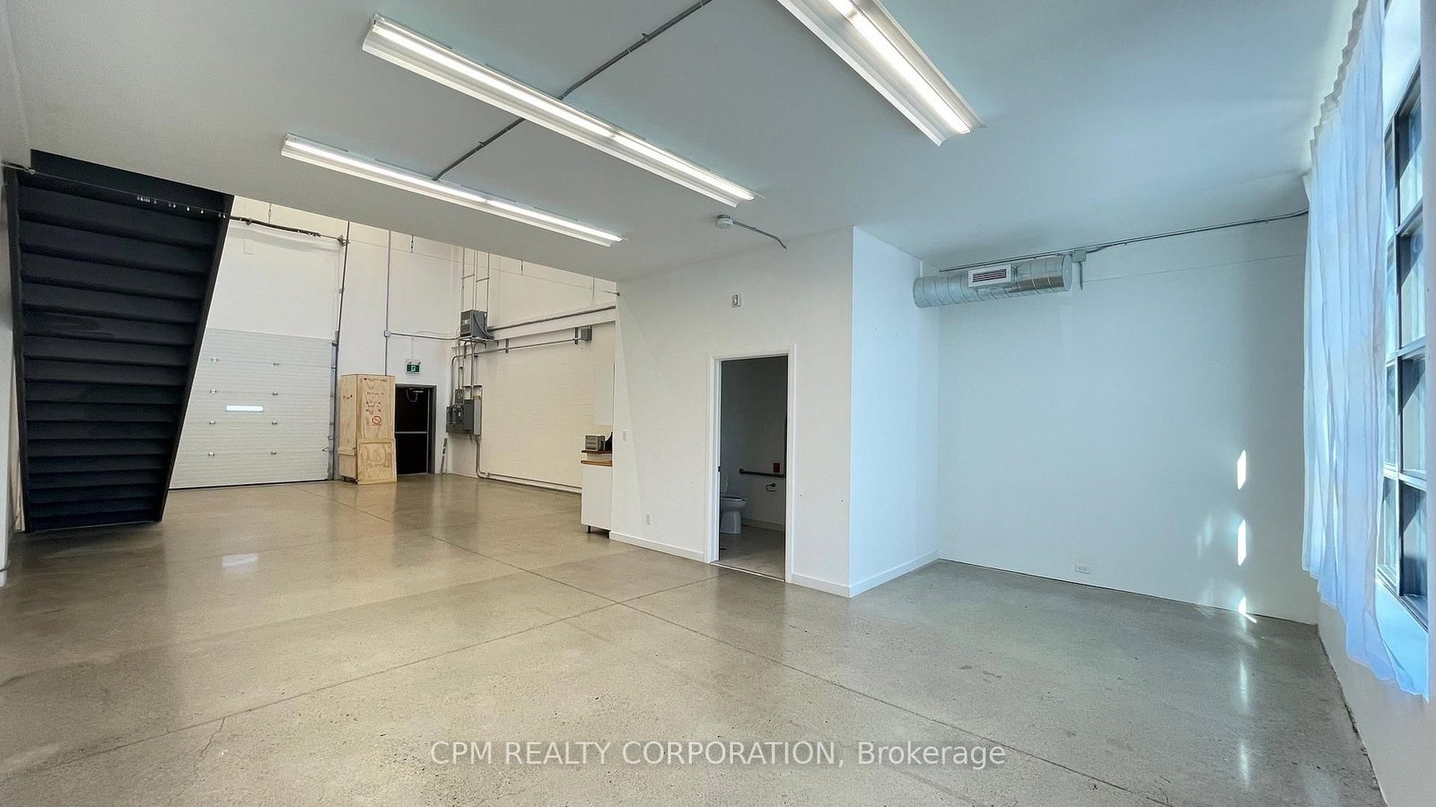 195 Norseman Street, Unit 4 - Photo 5