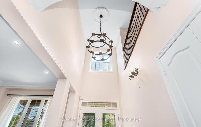 3129 Gladish Grve, Mississauga, L5M 0C3 | Image 3