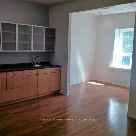 323 Kerr Street, Unit 200