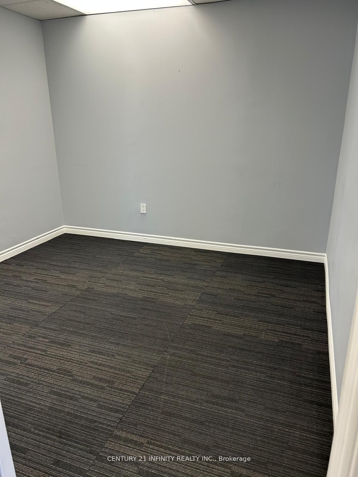 323 Kerr Street, Unit 209 - Photo 18