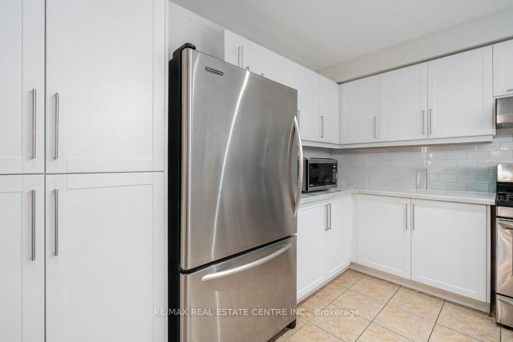 Detached House for sale at 673 Armstrong Boulevard, Milton, Ontario, L9T 0H4 - Beaty - MLS: W12934498