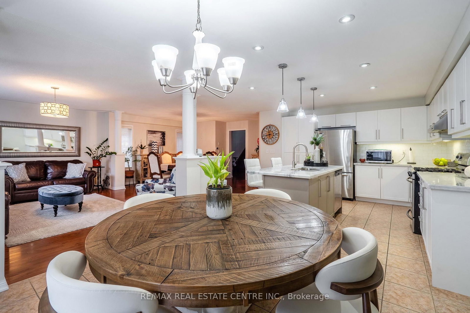 Detached House for sale at 673 Armstrong Boulevard, Milton, Ontario, L9T 0H4 - Beaty - MLS: W12934498